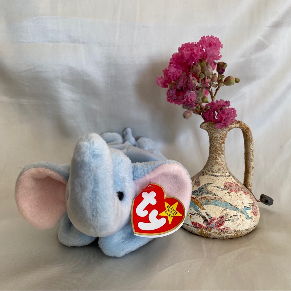 “Peanut” Beanie Baby